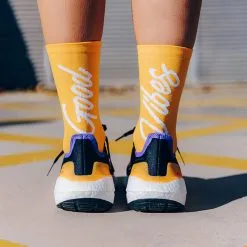 PACIFIC and CO Calcetines Running Unisex Good Vibes, Color Yema - Compresión y Confort 6 PACIFIC and CO Calcetines Running Unisex Good Vibes, Color Yema - Compresión y Confort -Running comercio calcetin running unisex good vibes tricotado color yema 1