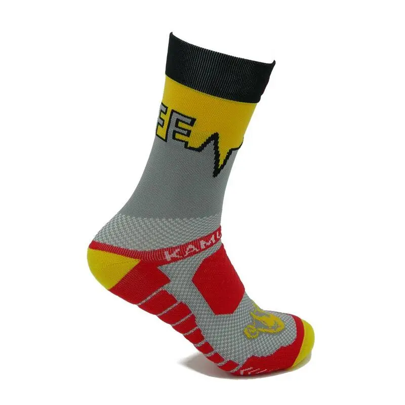 Calcetines de Running KAMUABU Unisex - Gris/Amarillo 23cm de Caña para Máximo Confort y Soporte 6 Calcetines de Running KAMUABU Unisex - Gris/Amarillo 23cm de Caña para Máximo Confort y Soporte - Imagen 4