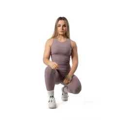 Camiseta Canalada V2 Con Cuello Alto Fitness Negra - AESTHETIC WOLF -Running comercio camiseta canalada v2 con cuello alto fitness plum roja