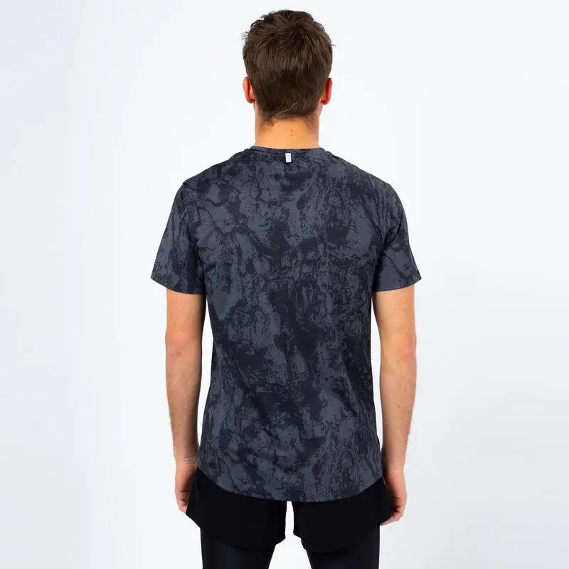 THE RUNNING REPUBLIC Camiseta Running Hombre - Poliéster Reciclado - Manga Corta - Negra 5 THE RUNNING REPUBLIC Camiseta Running Hombre - Poliéster Reciclado - Manga Corta - Negra - Imagen 3