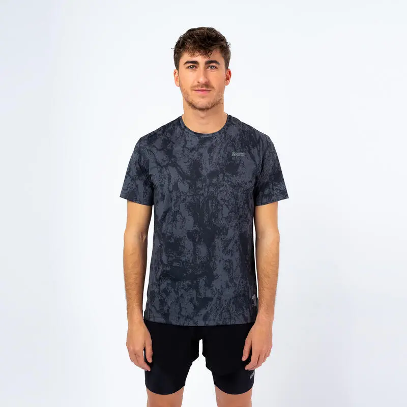 THE RUNNING REPUBLIC Camiseta Running Hombre - Poliéster Reciclado - Manga Corta - Negra 3 THE RUNNING REPUBLIC Camiseta Running Hombre - Poliéster Reciclado - Manga Corta - Negra