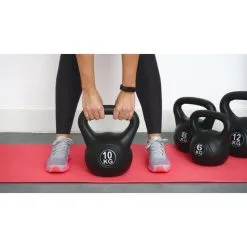 IVOL Kettlebell 8 Kg - Plástico de Alta Resistencia para Entrenamiento en Casa y Gimnasio - Negro 9 IVOL Kettlebell 8 Kg - Plástico de Alta Resistencia para Entrenamiento en Casa y Gimnasio - Negro -Running comercio kettlebell 8 kg plastico para uso interior y exterior negro 2